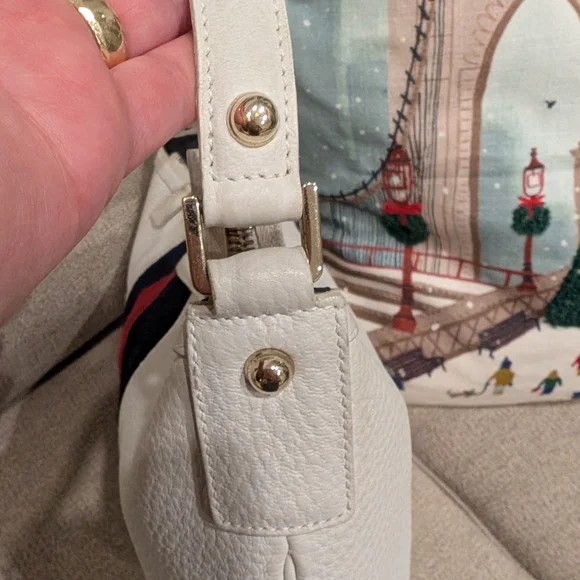 Gucci Sherry Vintage White Leather Hobo Bag - Picture 12 of 13